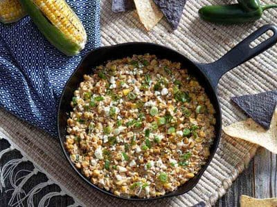 Trempette de maïs grillé à la mexicaine