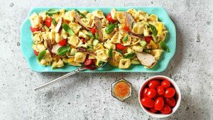 mediterranean-tortellini-pasta-salad
