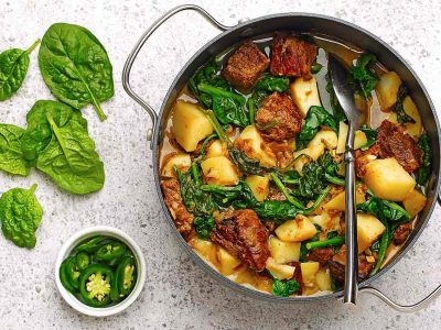 spiced-beef-with-spinach-and-potatoes