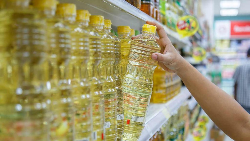 grocery-store-canola-oil