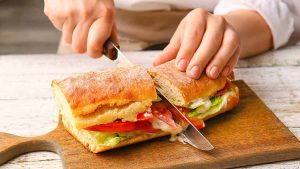 cutting-sandwich
